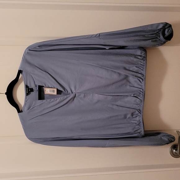 RW&CO. Tops - RW&CO Oversized Plain Weave Popover Blouse with Puffy Long Sleeves (M)